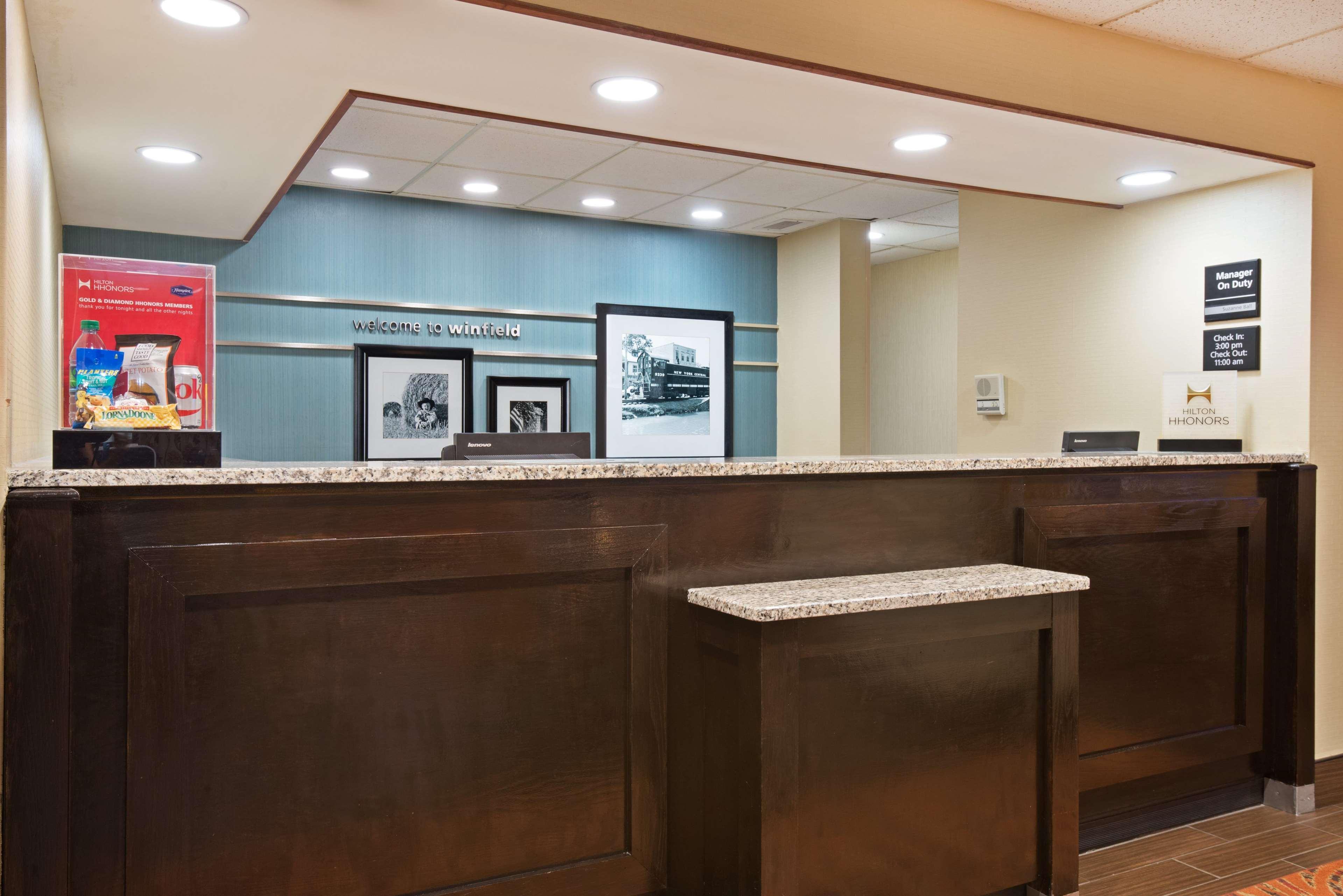 Hampton Inn Winfield Teays Valley מראה חיצוני תמונה