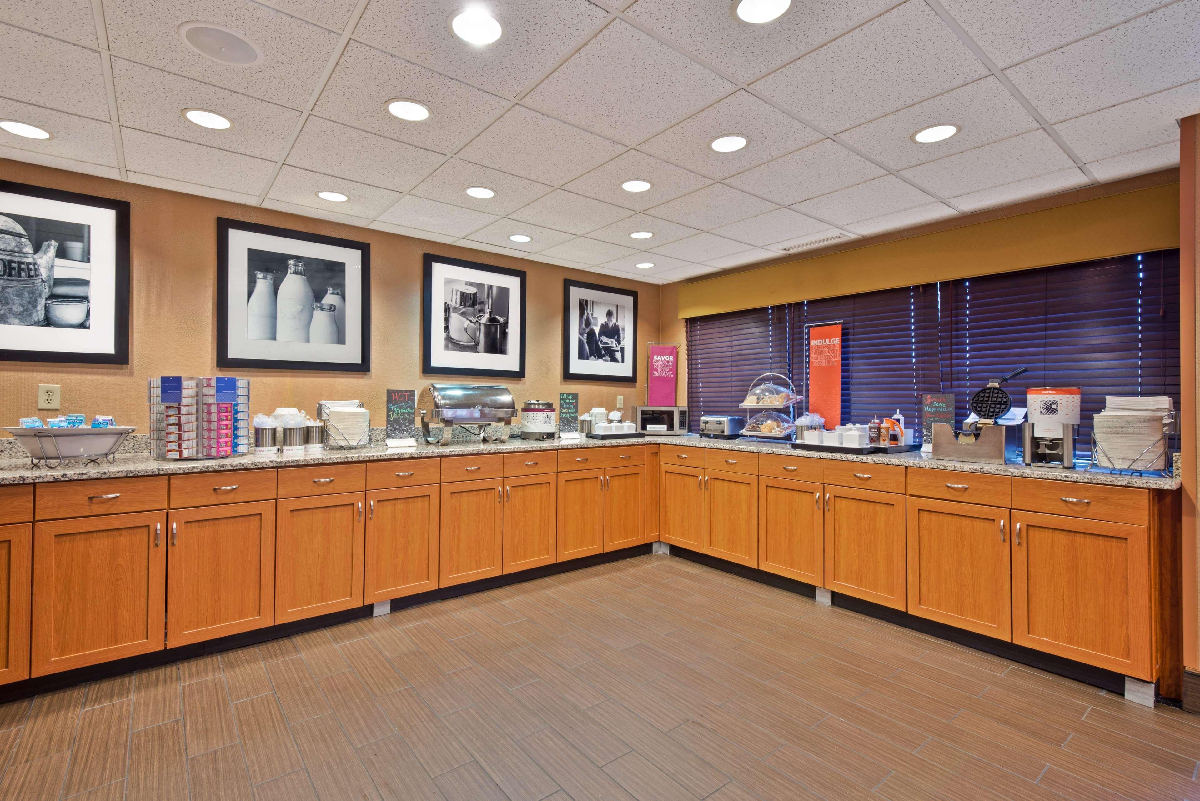 Hampton Inn Winfield Teays Valley מראה חיצוני תמונה