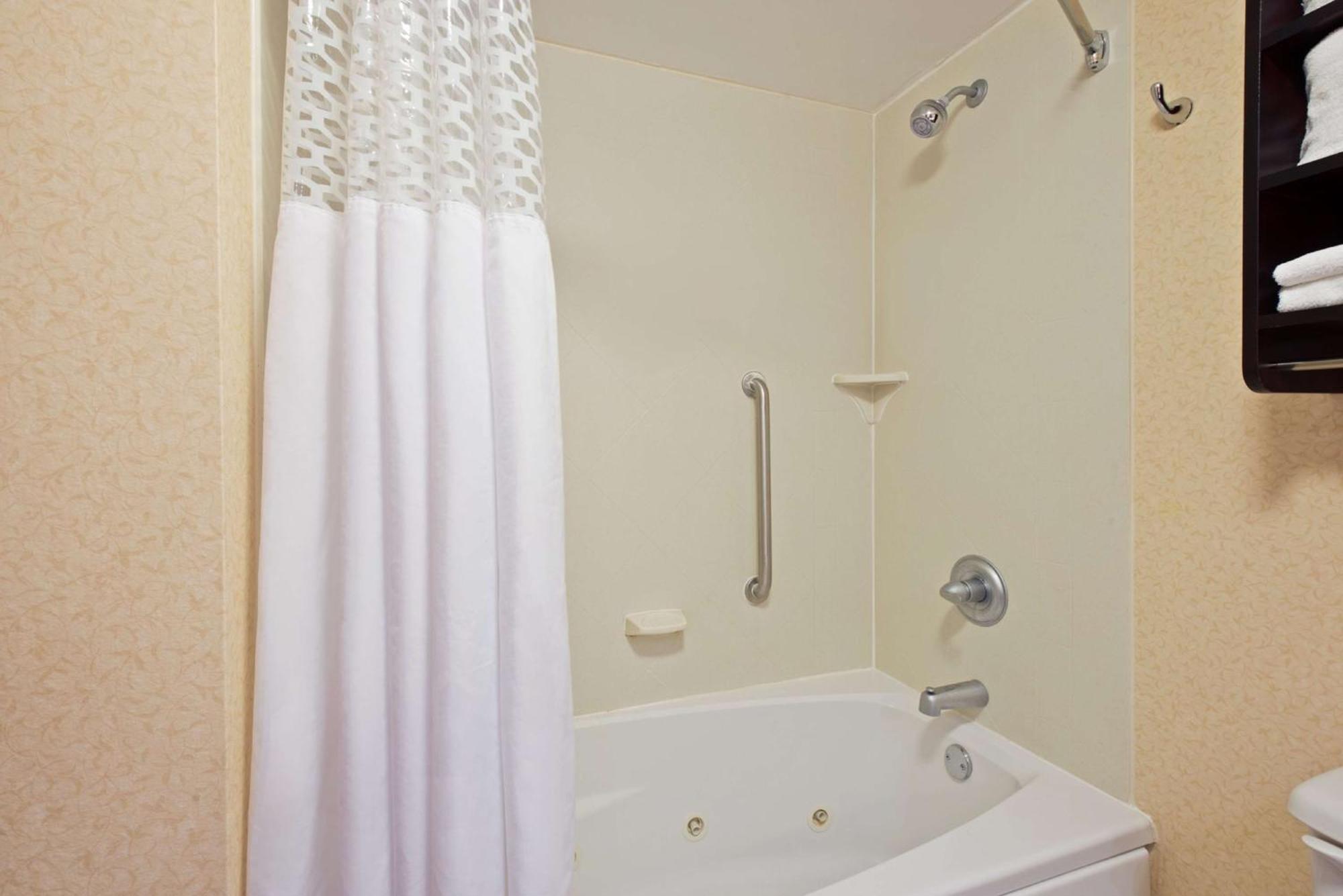 Hampton Inn Winfield Teays Valley מראה חיצוני תמונה