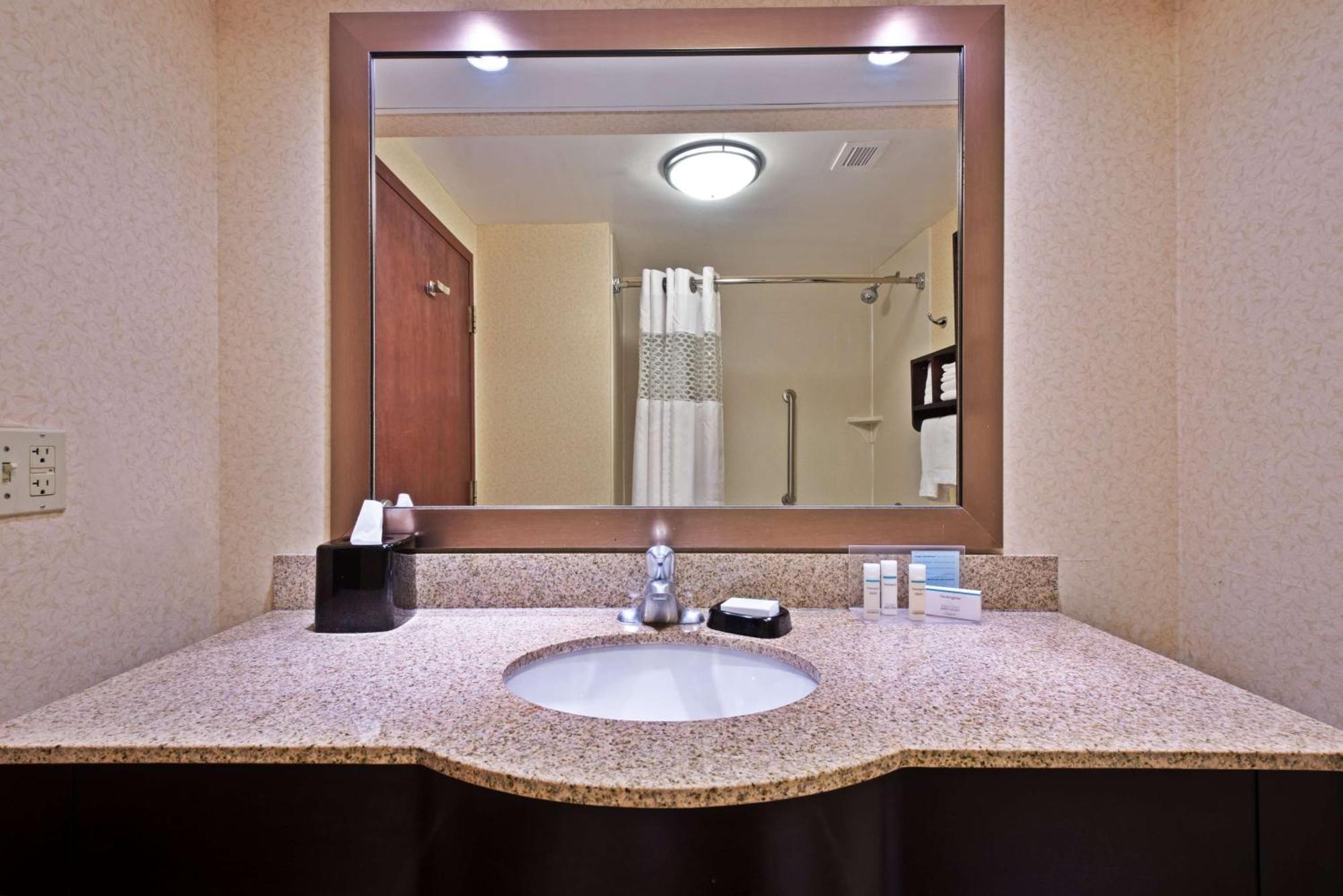 Hampton Inn Winfield Teays Valley מראה חיצוני תמונה